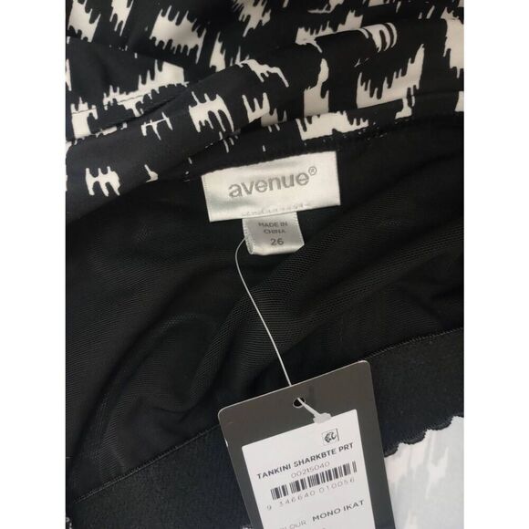 NWT, Avenue Tankini Top. Black & white animal print .Size 26 - Picture 3 of 5